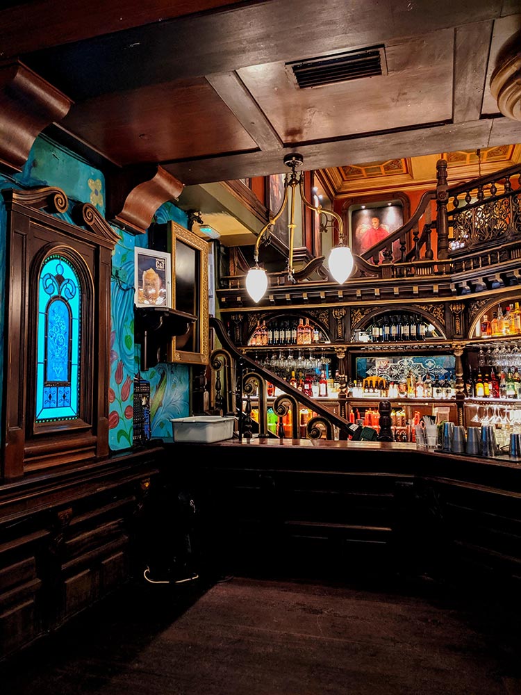 Upplifun og afþreying erlendis - Pub crawl, bar rölt